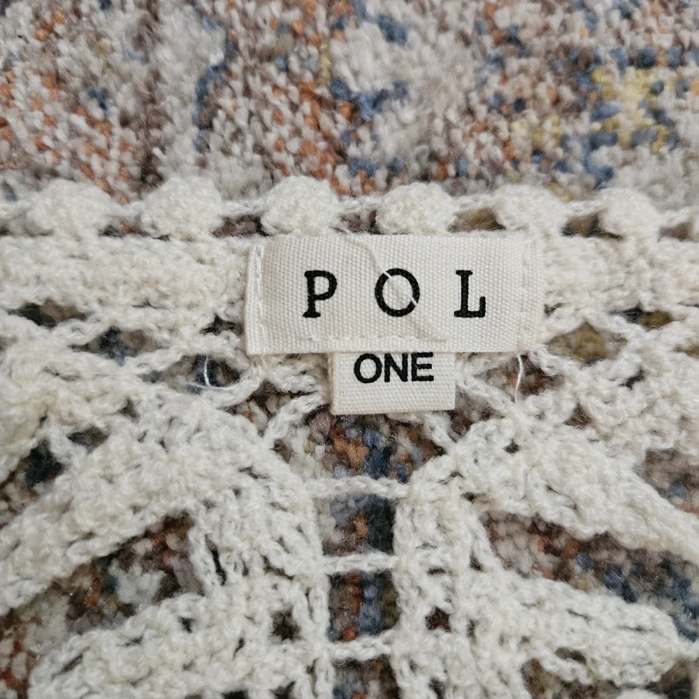 New Gorgeous POL Crochet Lace Bell Sleeve Top One Size - Picture 9 of 12